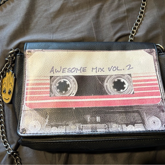 NWOT Marvel Guar of the Galaxy purse!🪴 - Picture 2 of 4